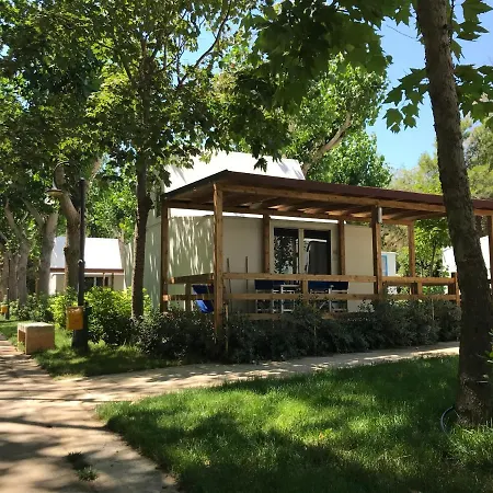 Baia Di Village Кемпинг *